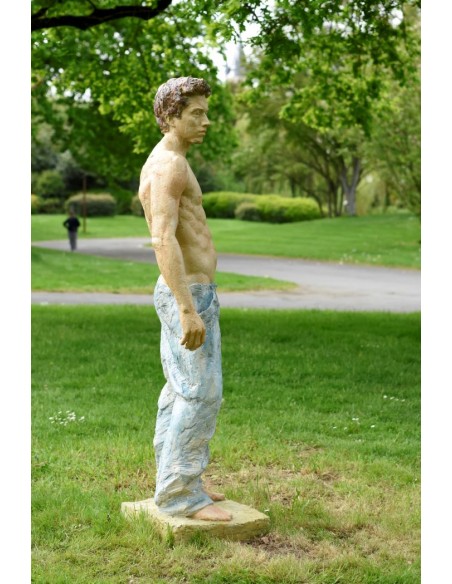 Sculpture en réside de Mara Dominioni à Chateaubourg