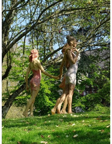 Sculptures en résine au Jardin des Arts les 3 filles