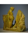 Femme au miroir bronze de mara dominioni