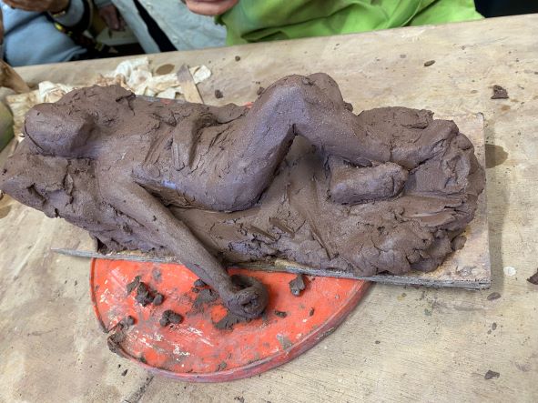 Pose rapide maquette d'après modèle vivant